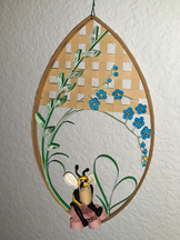 honey bee hanger