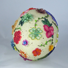 Quilled flower Easter egg